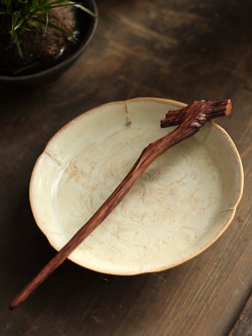 "Hidden Immortal" Yellow Sandalwood Hair Stick
