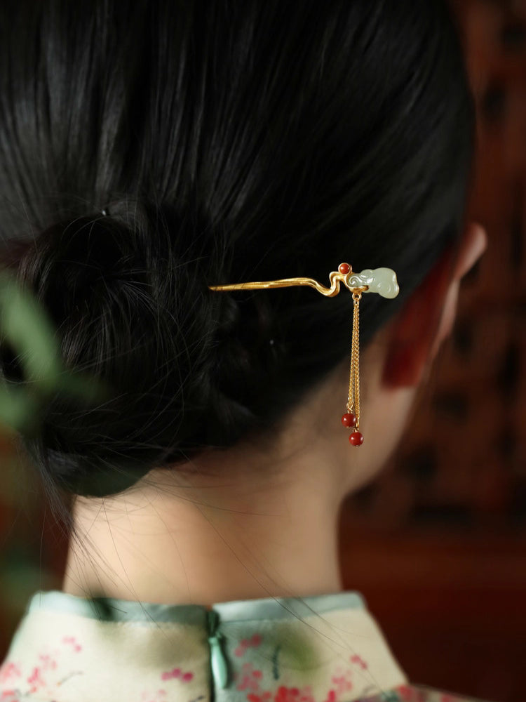 Auspicious Cloud Silver Hairpin with Hetian Jade