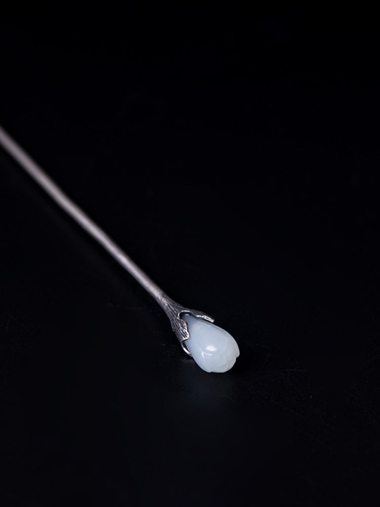 Silver Magnolia Hairpin with Hetian Jade, detail view 9