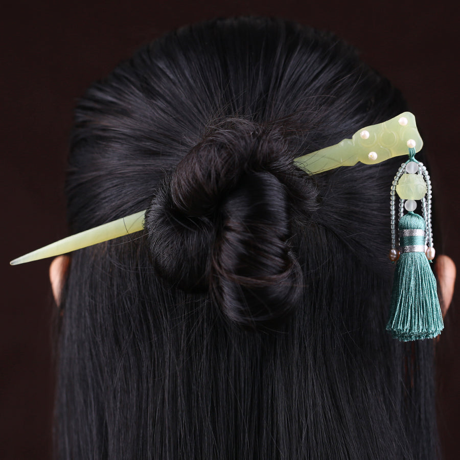Handmade Jade Hair Stick with White Crystal