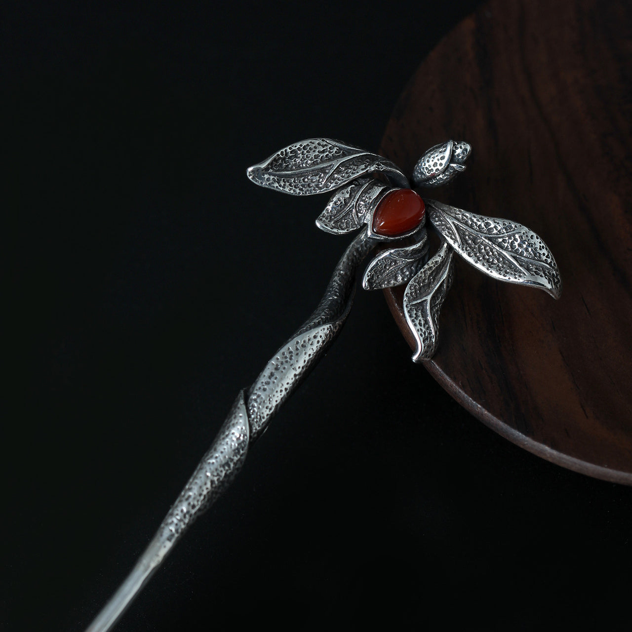The Bud and Leaves Hair Stick
