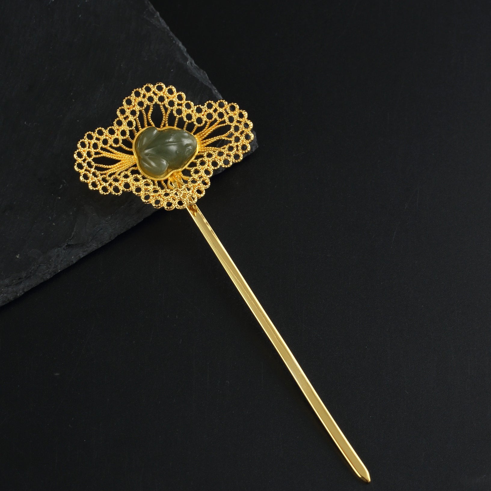 Traditional Chinese Filigree Lotus Leaf Hairpin