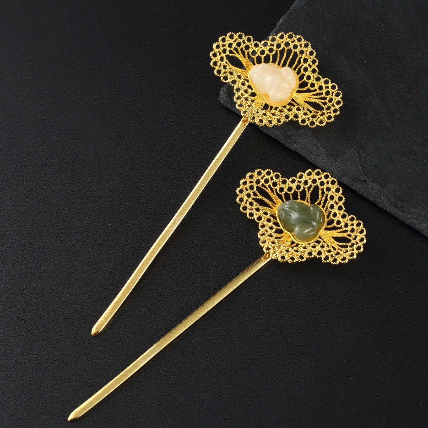 Traditional Chinese Filigree Lotus Leaf Hairpin