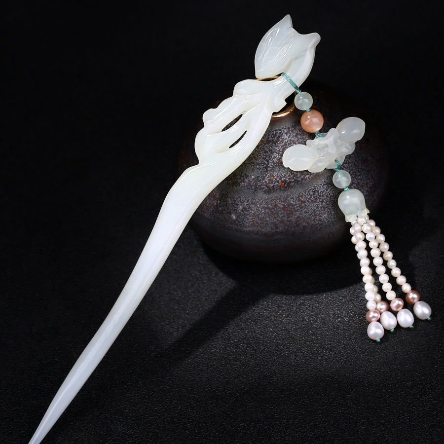Handmade Xiuyu Jade Fox Hair Stick with Pearls Tassel - The Hair